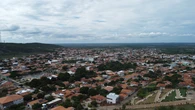 Criança de dois anos é esquecida em van escolar por mais de 7 horas na Bahia