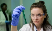 Cientistas anunciam avanço contra tipos resistentes de câncer
