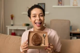 Veja como consumir chocolate de maneira saudável e equilibrada