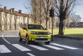 Sucessor do Fiat Uno chegará no ano que vem ao Brasil; conheça o carro