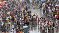 Que toró é esse? Carnaval de Salvador começa debaixo de muita chuva