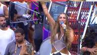 Recebida com vaias e gritos de apoio, Claudia Leitte pede paz e amor no Carnaval: 'Que Deus abençoe vocês'