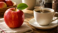 Maçã pela manhã pode dar mais energia que o café e não tem o temido efeito rebote