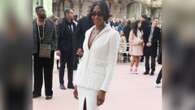 Naomi Campbell und mehr Namhafte Front Row bei Chanel in Paris