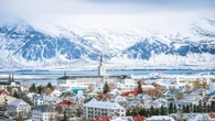 Während die Hitzewelle auf Deutschland zurollt, herrscht auf Island Schnee-Warnung