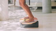 Balance Board: So trainieren Sie spielerisch Gleichgewichtssinn und Muskulatur