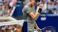 Tennis bei den US Open: Sinner erreicht Finale trotz Sturz - Draper übergibt sich