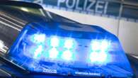 Rheinland-Pfalz Mann läuft mit Machete in Polizeiwache und droht, Beamte zu töten