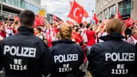 EM 2024 kompakt Berliner Fanzonen nach starken Sturmböen wieder geöffnet