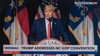 Trägt Donald Trump seine Anzughose falsch herum? Video spaltet Twitter-User