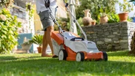 Gartenzeit Garten-Deals am Donnerstag: Akku-Rasenmäher von Gardena jetzt 30 Prozent günstiger