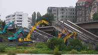 Brückeneinsturz: Abrissarbeiten an Carolabrücke: 