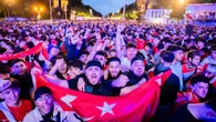 Unterwegs mit türkischen Fans "Finale gegen Deutschland ist von jedem hier der Traum"