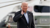 Eiskalt "erwischt": Auch US-Präsident Biden kann der Zikaden-Invasion nicht entkommen