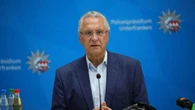 Polizeipräsident: Täter erkundigte sich in Kaufhaus nach Messern, schnappte sich eins und tötete drei Frauen