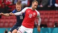 Tragischer Zwischenfall im Spiel zwischen Dänemark und Finnland: Spieler kollabiert