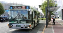 京都市バスが“全国初”目指す、観光客は料金約2倍の「二重価格」…オーバーツーリズム対策も、簡単には進まぬ事情