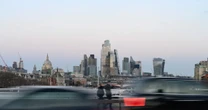 億万長者は記録的なペースでイギリスから脱出している