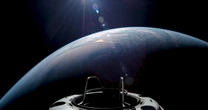 スペースXのIPO申請書類には、SF小説のような用語や画像が並んでいる