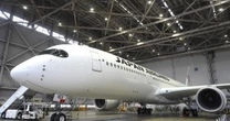 日本航空のCEO、不適切行為を受けて減給に。日本ではそれほど珍しいことではない