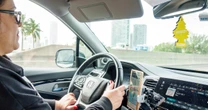 私は忠実なLyft利用者だったが、同じ乗車でもパートナーより高い料金を請求されていることに気づいた