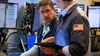 Wall Street sube y el S&P 500 roza máximos