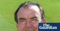 Bob Simpson, former Australia cricket captain and coach, dies aged 89