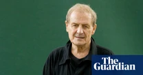 ‘The man who came to read the metre’: Yorkshire poet Tony Harrison was the National Theatre bard