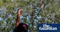 Most of LA’s trees are in wealthy, white neighborhoods. This school is smashing concrete to plant their own