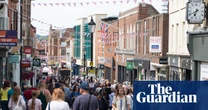 Retail sales rise in Great Britain as warm weather boosts clothing purchases
