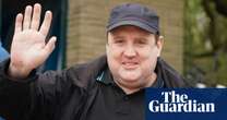 Peter Kay defends decision to kick out hecklers after shouts of ‘garlic bread’