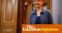 Yvette Cooper left to spin the unspinnable after Starmer’s ‘island of strangers’ blinder