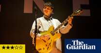 Vampire Weekend review – crowd-pleasers, covers and 10-minute cowboy medleys