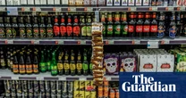 Alcohol should have labels warning drinkers of cancer risks, charities say