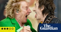 Rod Stewart at Glastonbury review – lapping up the legends slot love like a lusty, leggy Muppet