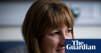 Rachel Reeves seeks economic heavyweights as advisers reduce roles