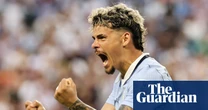 Araújo to the rescue as Uruguay deny Saudi Arabia another World Cup shock