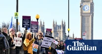 Nine out of 10 nurses in England, Wales and Northern Ireland reject pay award