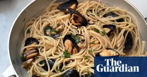 Rachel Roddy’s recipe for spaghetti with mussels, parsley and lemon | A kitchen in Rome