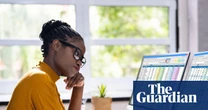 Women and university graduates in Australia most at risk of losing jobs to AI, report finds