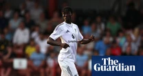 Manchester United under-21 match abandoned after injury to Sékou Koné