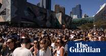 Thousands swarm to free Robbie Williams gig at maxed out Fed Square in Melbourne