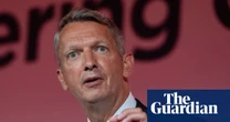 Make pension tax relief only available to savers prepared to invest in UK, Andy Haldane says
