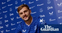 Everton seal £28m deal for Chelsea midfielder Kiernan Dewsbury-Hall