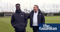 'He's still got it': Bukayo Saka reunites with grassroots football coach – video