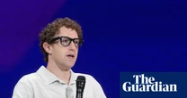 Silicon Valley trades researchers like football teams poach players