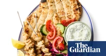 How to make the perfect chicken souvlaki – recipe | Felicity Cloake's How to make the perfect …