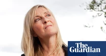 Remember When by Fiona Phillips review – an unsparing insight into early-onset Alzheimer’s