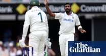 India fail to learn lessons of the past as Australia gifted early advantage