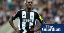 Newcastle chief says club ‘would be crazy’ to consider selling Alexander Isak